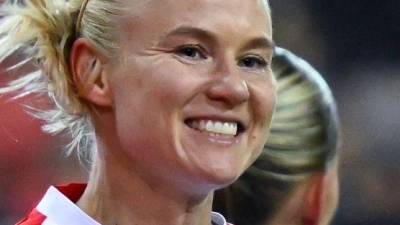 Pernille Harder traf per Kopf zum 1:0 für die Münchnerinnen. (Foto: Sven Hoppe/dpa)