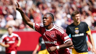 Mohamed Alì Zoma (M) ist Nürnbergs Top-Torjäger. (Archivbild) (Foto: Daniel Löb/dpa)