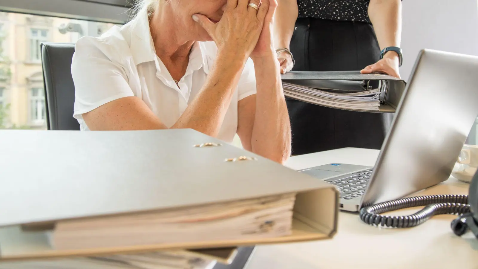 Geht es nur um Routinetätigkeiten, die gar nicht weiter geschätzt werden, sollten Beschäftigte darüber nachdenken, Zusatzaufgaben abzulehnen. (Foto: Christin Klose/dpa-tmn)