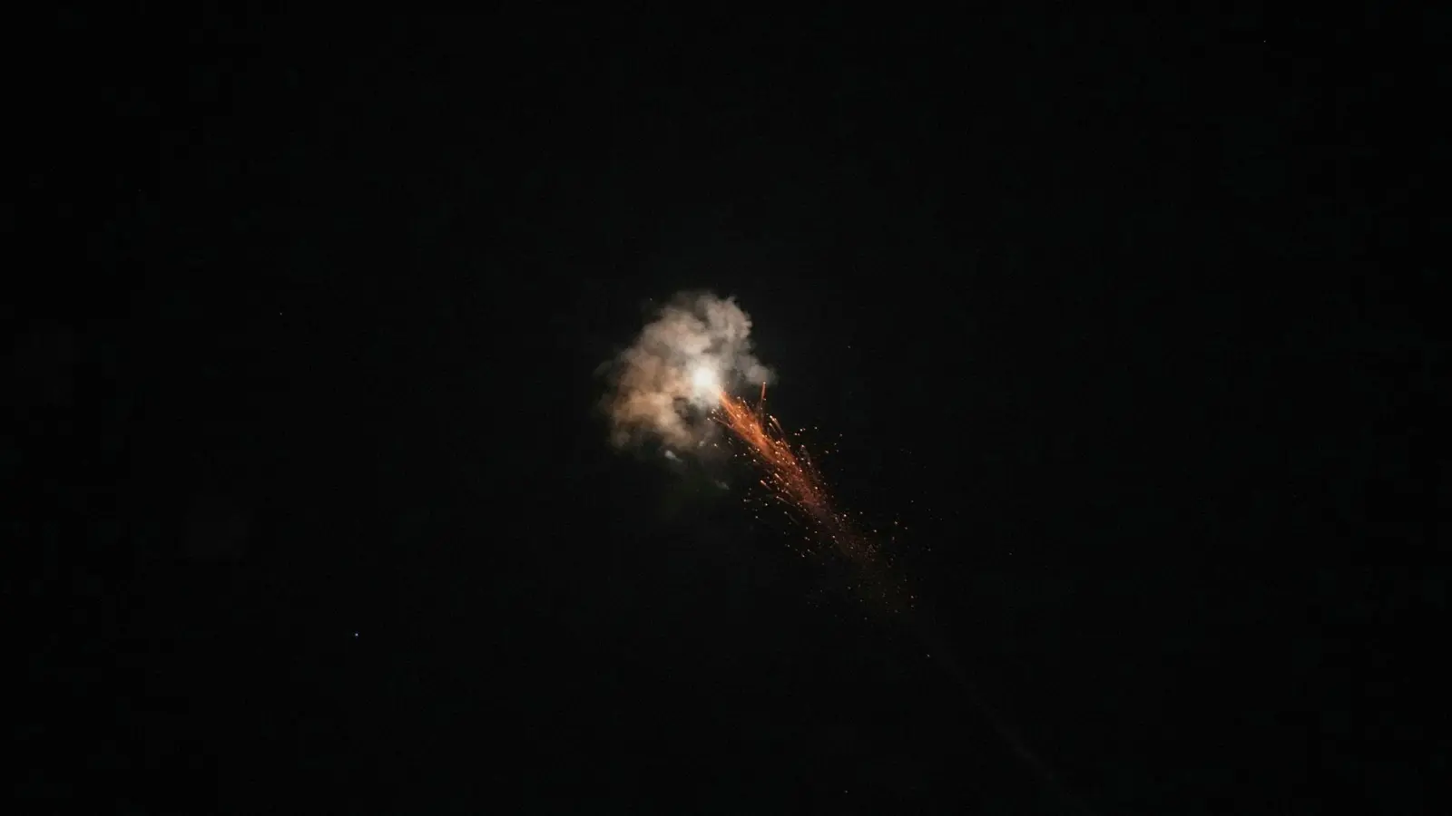 Erneut ist die Luftabwehr in Israel im Einsatz.  (Foto: Leo Correa/AP/dpa)