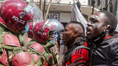Auch wenn vor allem die Jugend demonstriert, sind viele Kenianer fassungslos über den Umgang mit den Demonstranten. (Foto: Boniface Muthoni/SOPA/ZUMA/dpa)