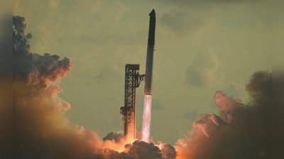 Das Raketensystem „Starship“ von SpaceX startet von Starbase in Texas zu einem Testflug. (Archivbild) (Foto: Eric Gay/AP/dpa)