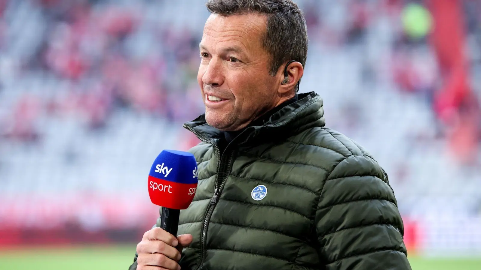 Der TV Experte und ehemalige Fußballprofi Lothar Matthäus spricht. (Foto: Matthias Balk/dpa/Archivbild)