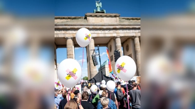 Die zentrale Kundgebung fand in Berlin statt.  (Foto: Fabian Sommer/dpa)