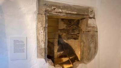 Im Museum gibt es immer wieder etwas zu entdecken, wie zum Beispiel die historische Spindeltreppe – hier wird der Schauplatz einer markgräflichen Affäre vermutet.  (Foto: Mirko Fryska)