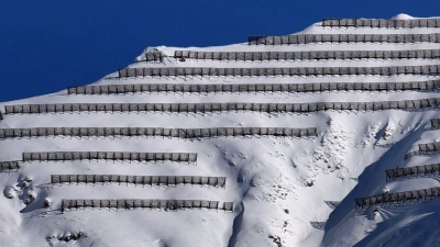 Der Neuschnee sorgt in den Alpen für Lawinengefahr. (Archivbild) (Foto: Karl-Josef Hildenbrand/dpa)