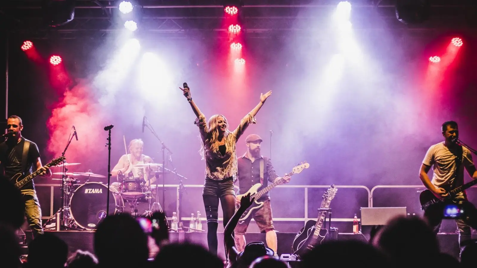 Die Rock-Coverband „Exceeded“ kommt aus dem fränkischen Wettringen und tritt ab 21 Uhr im Wirtshaus „Zum Stern“ auf. (Foto: Simon Meyer)