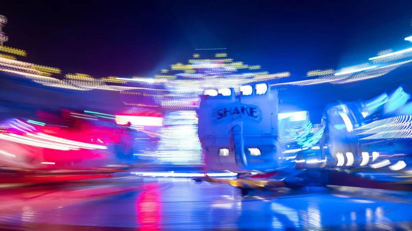 Wie Kirmes im Kopf - ADHS bei Erwachsenen. (Archivbild) (Foto: Fabian Strauch/dpa)