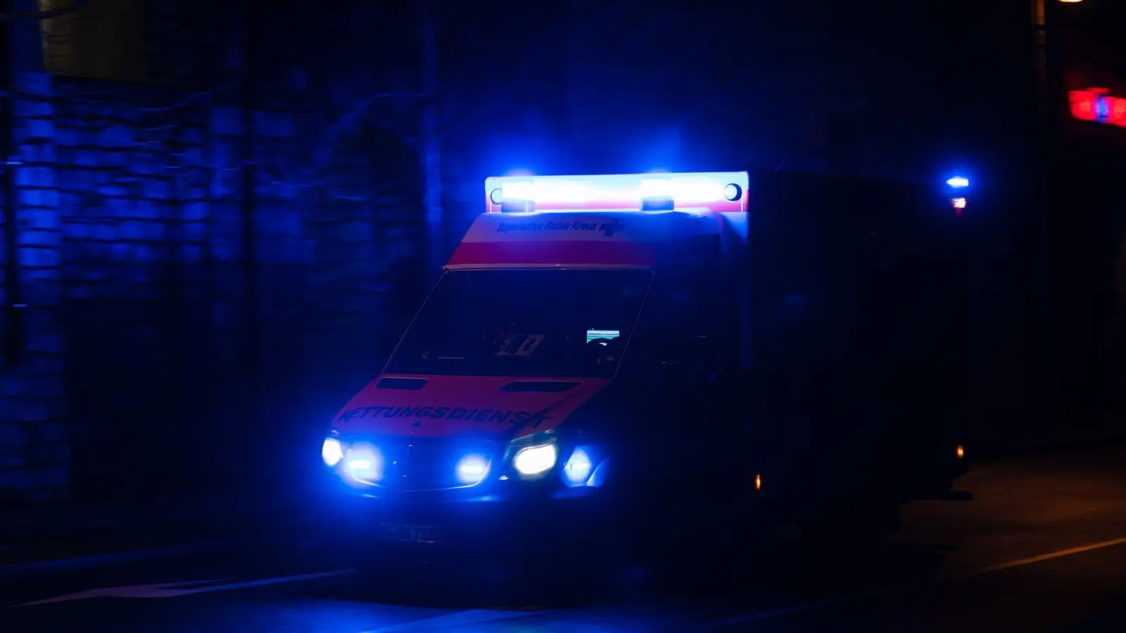 Die schwangere Frau war eine der drei Verletzten bei dem Unfall. (Symbolbild) (Foto: Nicolas Armer/dpa)