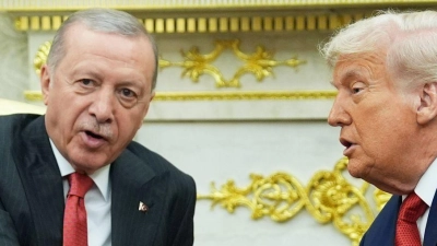 Trump fällt immer wieder mit Lob für Erdogan auf. (Archivbild) (Foto: Evan Vucci/AP/dpa)