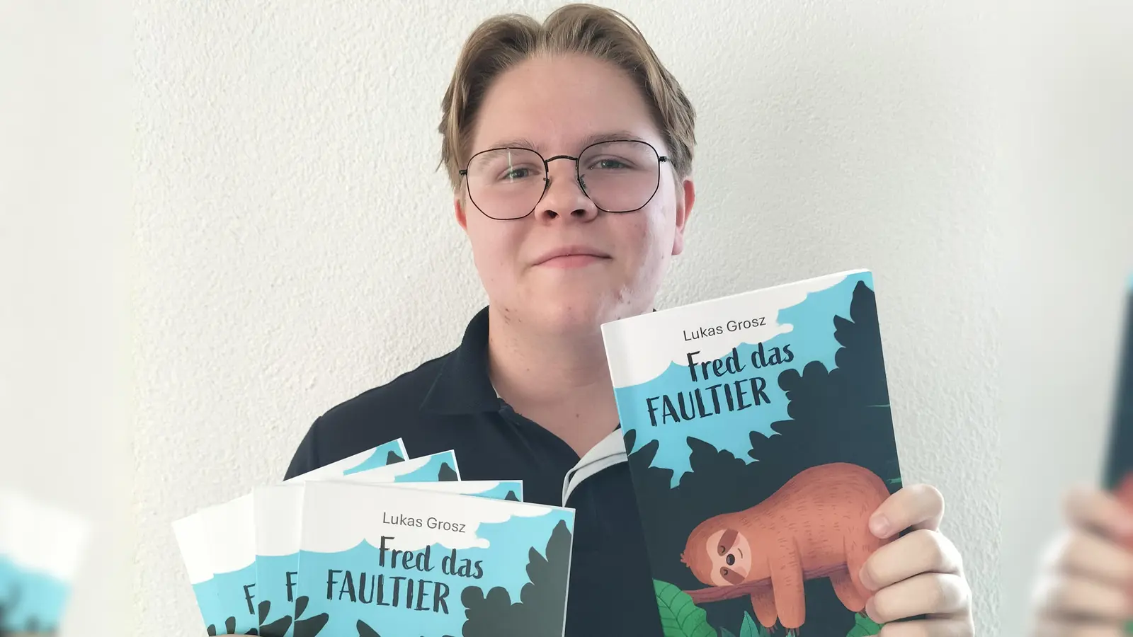 Der 14-jährige Lukas Grosz hat ein Kinderbuch geschrieben. „Fred das Faultier” soll ein Vorbild sein. (Foto: Melissa Kalb)
