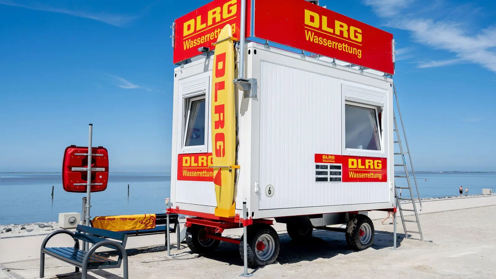 Die DLRG zählt bisher etwas weniger Badetote als in den ersten sieben Monaten 2024. (Foto: Hauke-Christian Dittrich/dpa)