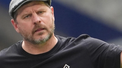„Ich unterschreibe nicht für eine Liga, sondern immer bei einem Verein“, sagt HSV-Coach Steffen Baumgart. (Foto: Marcus Brandt/dpa)
