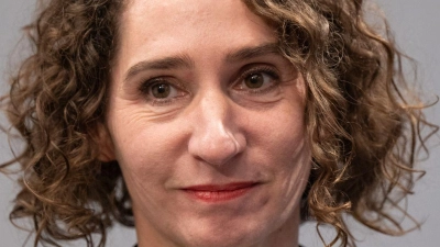 EVG-Vize Cosima Ingenschay will den geplanten Stellenabbau bei DB Cargo deutlich abmildern. (Archivbild) (Foto: Boris Roessler/dpa)