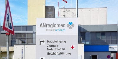 Auch der ANregiomed-Standort Ansbach muss bei dem nun gefundenen Kompromiss auf Abteilungen verzichten. Die jetzige Lösung sorgt aber für einen Erhalt von drei Krankenhäusern in Stadt und Landkreis Ansbach. (Foto: Irmeli Pohl)