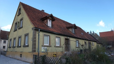 Das Grundstück mit der Hausnummer 5 hat der Theater- und Kulturverein gekauft. (Foto: Andrea Walke)