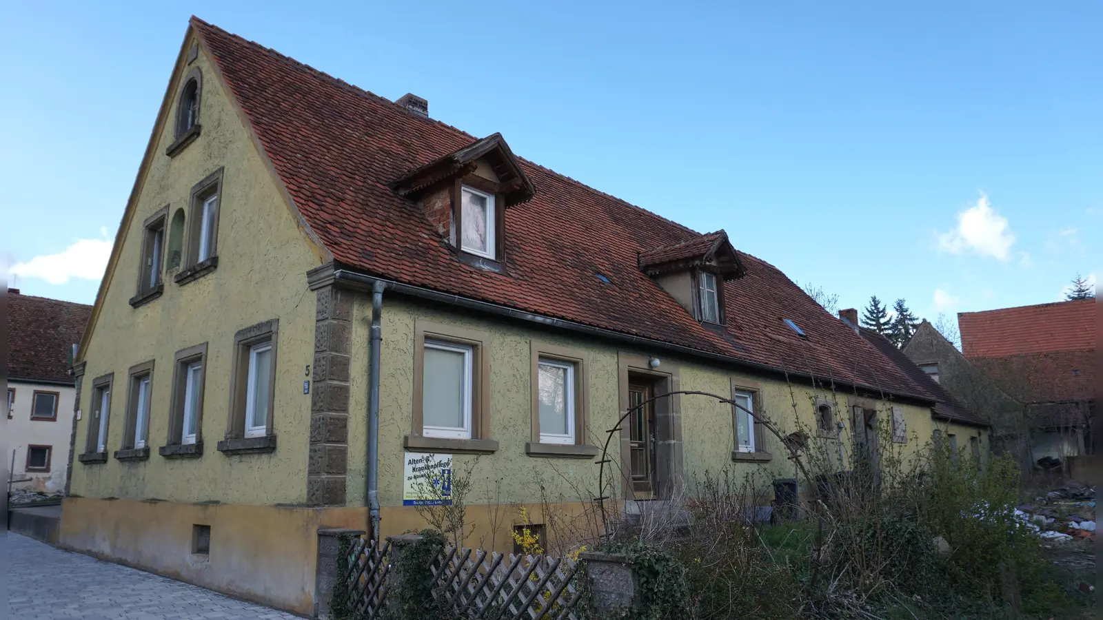 Das Grundstück mit der Hausnummer 5 hat der Theater- und Kulturverein gekauft. (Foto: Andrea Walke)