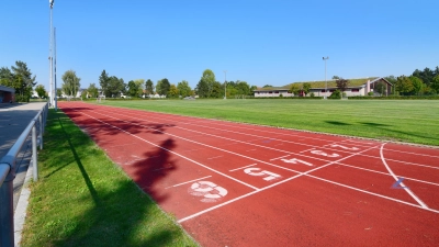 Für das Wochenende verwandelt sich das Sportzentrum in eine große Festbühne. (Archivfoto: Jim Albright)