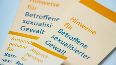 Eine in der Zentrale des Verbandes Christlicher Pfadfinder*innen (VCP) in Kassel vorgestellte Studie zweier Forschungsinstitute listet 344 Betroffene sexueller Gewalt zwischen 1973 und 2024 auf und 161 mutmaßliche Täter. (Symbolbild) (Foto: Fabian Sommer/dpa)