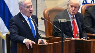 US-Präsident Donald Trump (r) mit dem israelischen Regierungschef Benjamin Netanjahu in der Knesset.  (Foto: Saul Loeb/POOL AFP/AP/dpa)
