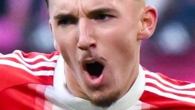 Der Jüngste geht voran: Lennart Karl jubelt nach seinem Tor zum 1:2.  (Foto: Sven Hoppe/dpa)