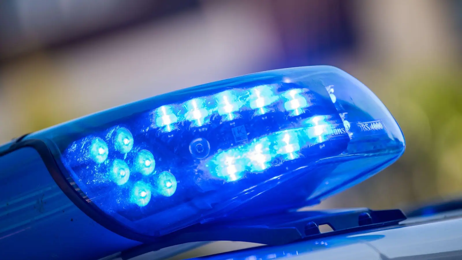 Ein 39-Jähriger rastete in Feuchtwangen wegen eines Pakets aus. (Symbolbild: Lino Mirgeler/dpa)