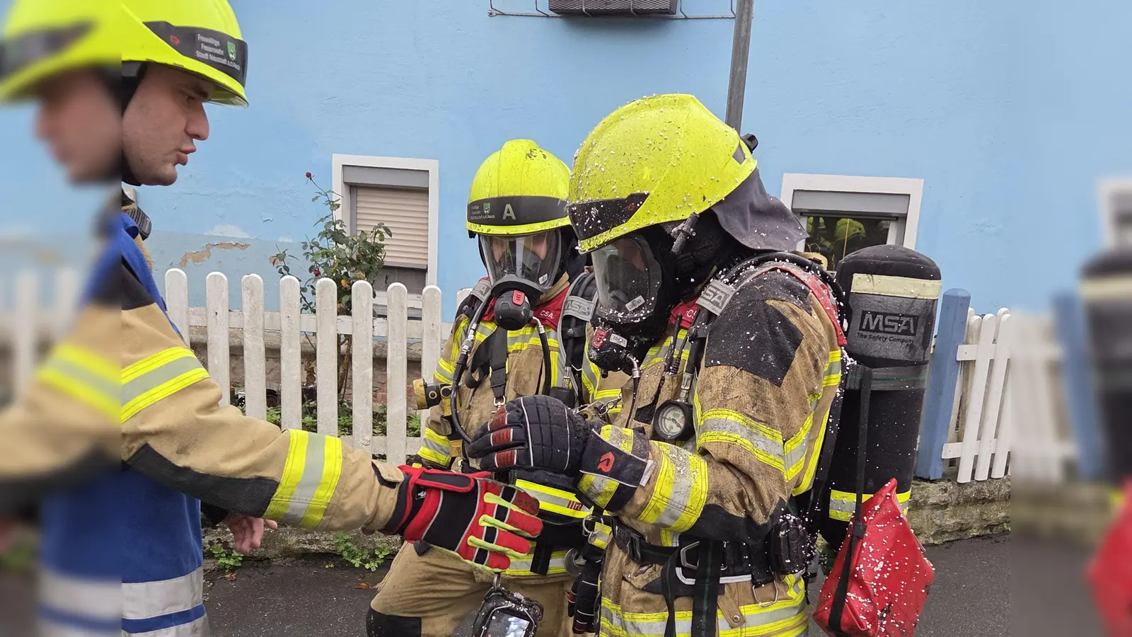 Zu einem ausgedehnten Wohnungsbrand kam es am späten Mittwochnachmittag in Birkenfeld. (Foto: Rainer Weiskirchen)
