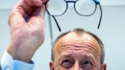 Noch drei Tage vis zur Entscheidung: Wenn man so weit in die Zukunft schauen könnte... (Foto: Michael Kappeler/dpa)