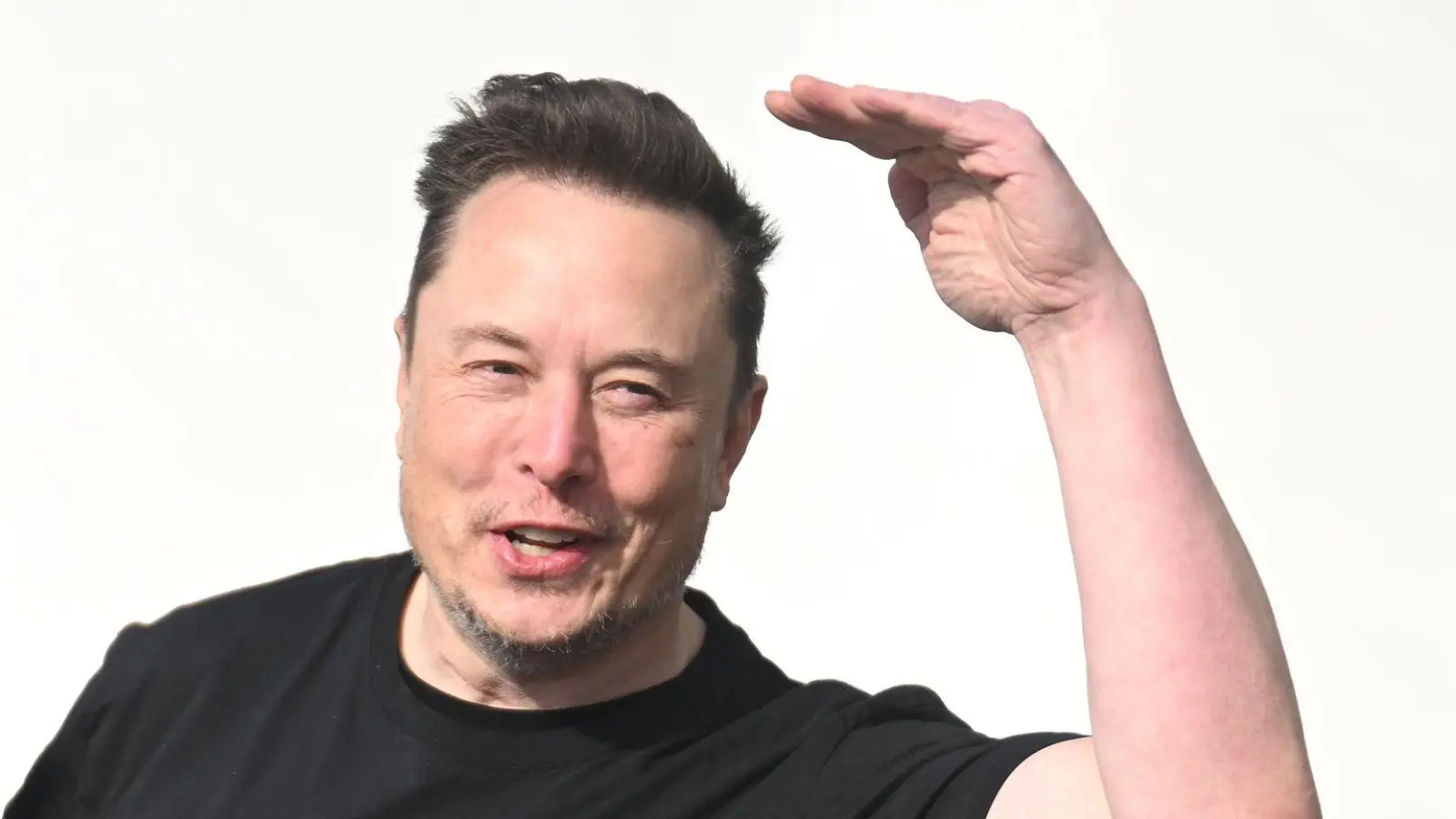 Elon Musk ist mit Abstand der reichste Mensch der Welt. (Archivbild) (Foto: Sebastian Gollnow/dpa)