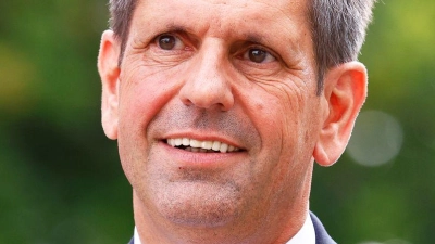 Olaf Lies übernimmt das Amt des Ministerpräsidenten vom langjährigen Regierungschef Stephan Weil. (Foto: Moritz Frankenberg/dpa)