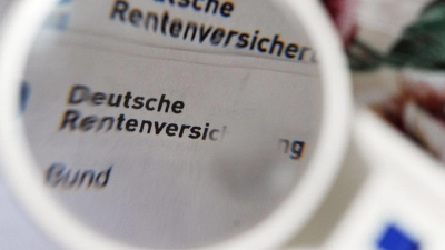 Blickpunkt Rente: Wie viel mehr oder weniger es künftig gibt, entscheidet sich im Bundestag. (Symbolfoto)  (Foto: picture alliance / ZB)
