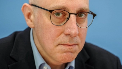 Vizepräsident Sinan Selen leitet das Bundesamt für Verfassungsschutz seit dem Ausscheiden von Ex-Präsident Thomas Haldenwang im Dezember gemeinsam mit der zweiten Vizepräsidentin, Silke Willems. (Archivfoto) (Foto: Kay Nietfeld/dpa)