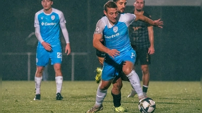Dominik Stolz absolvierte im hellblauen Trikot von Racing FC Union Luxemburg eine für seine Verhältnisse ziemlich durchwachsene Saison. (Foto: Senad Bojic)