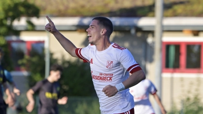 Moritz Ortner (hier bei einem anderen Spiel) brachte Neuendettelsau in der Heimpartie gegen Erlangen-Bruck auf 1:2 heran. (Foto: Martin Rügner)