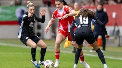 Jovana Damnjanovic (M) war maßgeblich für den Bayern-Sieg verantwortlich. (Foto: Ulrich Gamel/dpa)