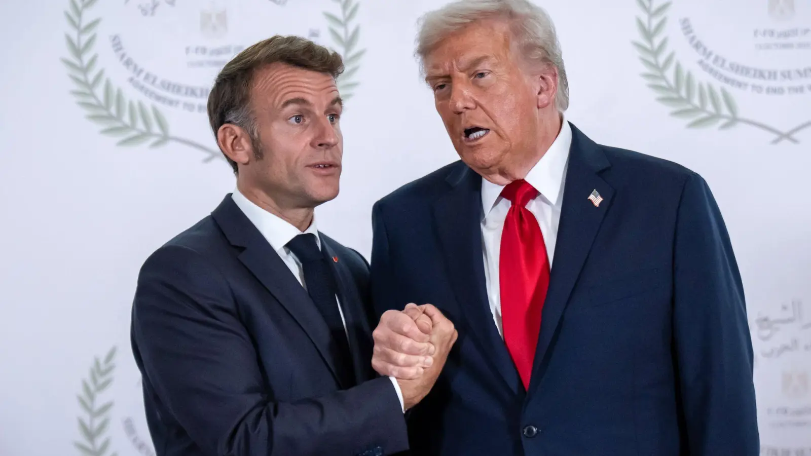 Trump droht: Sollte Frankreich dem „Friedensrat“ nicht beitreten, könnte es hohe Zölle geben. (Archivbild) (Foto: Michael Kappeler/dpa)