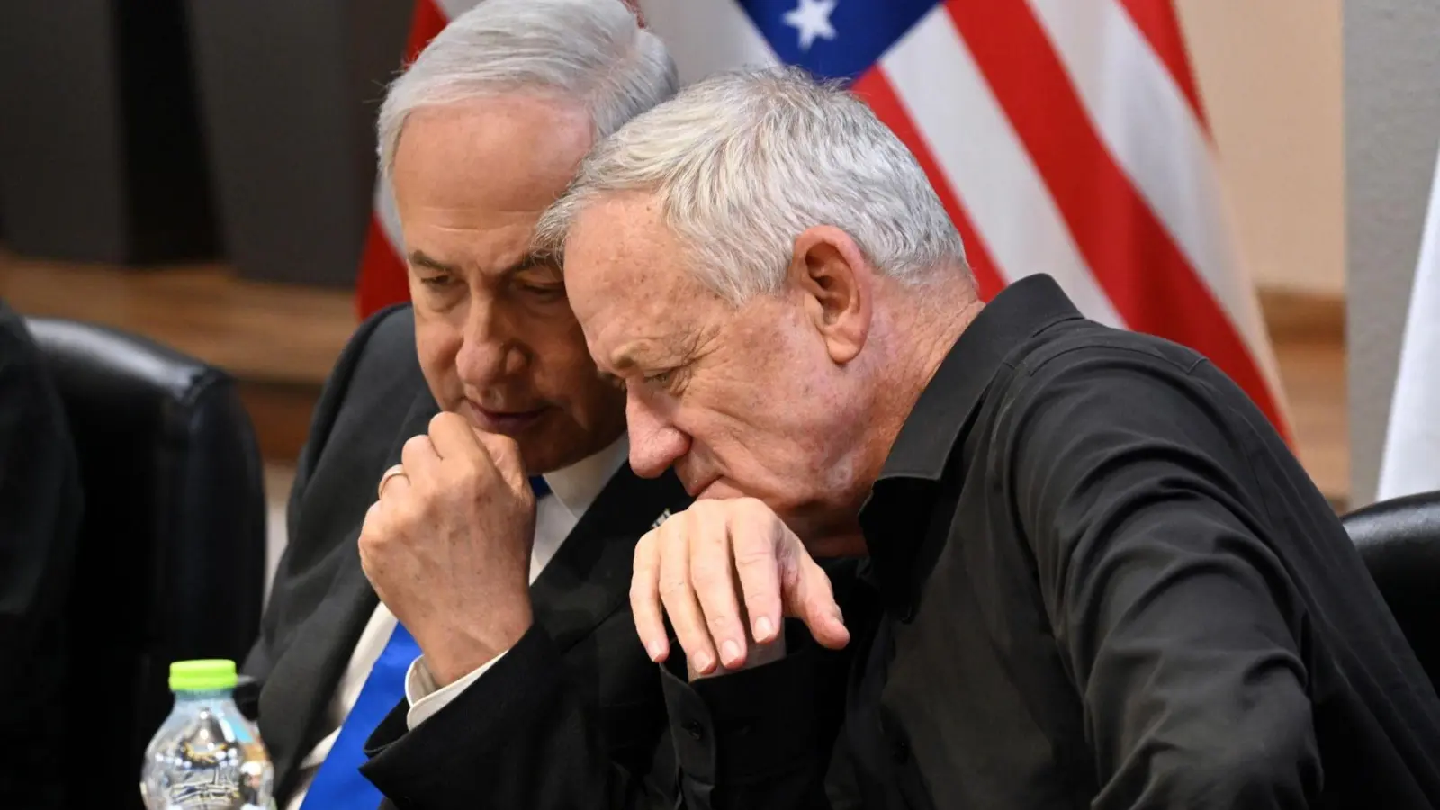 Israels Parlament hat die Bildung einer Notstandsregierung von Ministerpräsident Benjamin Netanjahu und Oppositionspolitiker Benny Gantz gebilligt. (Foto: Haim Zach/GPO/dpa)