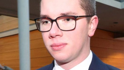 Der Landtagsabgeordnete lässt sich von drei Verteidigern vor Gericht vertreten. (Archivbild)  (Foto: Karl-Josef Hildenbrand/dpa)