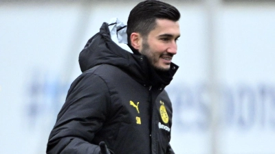 Lässt sich die Freude an seinem Trainerjob auch in der Krise nicht nehmen: Nuri Sahin. (Foto: Federico Gambarini/dpa)