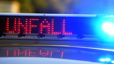 Am Morgen mussten Reisende mit Einschränkungen auf der A70 rechnen. (Symbolbild) (Foto: Stefan Puchner/dpa)