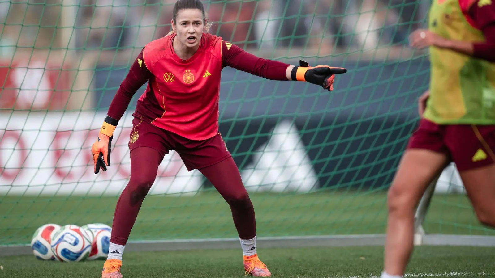 Stina Johannes soll sich gegen Frankreich im Tor bewähren. (Foto: Marius Becker/dpa)
