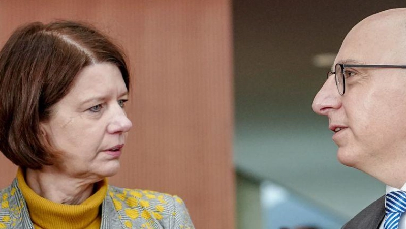 Einmal im Jahr gibt das Spitzenpersonal der deutschen Nachrichtendienste öffentlich Auskunft. Im Parlamentarischen Kontrollgremium des Bundestages, das sonst stets geheim tagt, antworten sie dann vor Publikum auf die Fragen der Abgeordneten. (Archivbild) (Foto: Kay Nietfeld/dpa)