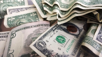 Die Inflation in den USA steigt erst einmal nicht. (Symbolbild)  (Foto: Mark Lennihan/AP/dpa)