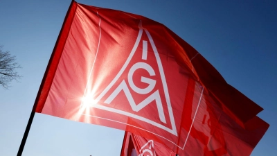 Eine neue Steuerregelung soll die Mitgliedschaft in einer Gewerkschaft attraktiver machen. (Illustration) (Foto: Thomas Banneyer/dpa)