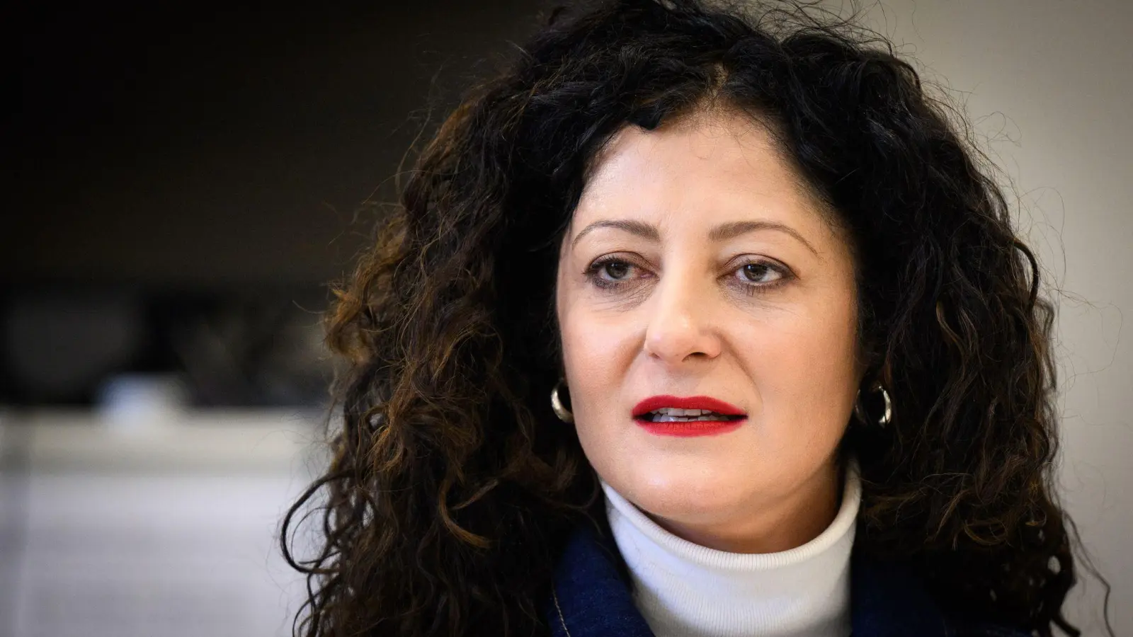 Berlins Sozialsenatorin Cansel Kiziltepe (SPD) nimmt ihre Äußerungen über Tesla nicht zurück. (Archivfoto) (Foto: Bernd von Jutrczenka/dpa)