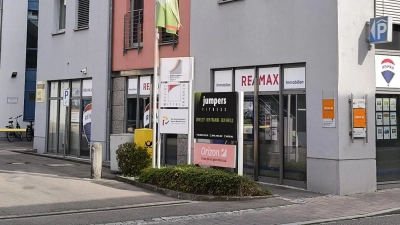 Die Robert-Limpert-Berufsschule des Bezirks Mittelfranken in Ansbach will auch junge Leute begleiten, deren Lebensumstände schwierig sind.  (Foto: Thomas Schaller)