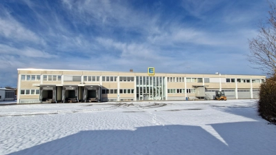 Der Weggang der Edeka wird die Arbeit des Gemeinderats in der nächsten Wahlperiode prägen: Auf dem Gelände sollen Wohnbauflächen entstehen. (Foto: Andrea Walke)