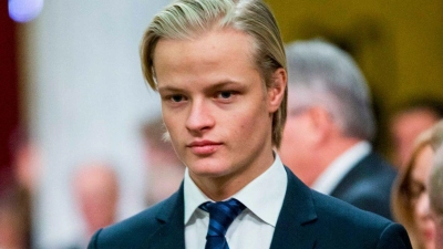 Marius Borg Høiby (29) wird unter anderem vorgeworfen, eine Frau vergewaltigt zu haben, während sie sich wegen Schlafes oder Rausches nicht zur Wehr setzen konnte. (Archiv) (Foto: Vegard Wivestad Grott/NTB SCANPIX/EPA/dpa)