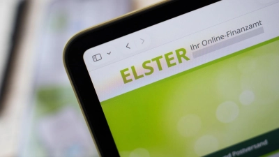 Die Verbraucherzentrale warnt vor Phishing-Mails, die angeblich von Elster oder anderen Steuerprogrammen stammen und versuchen, Daten von Verbraucherinnen und Verbrauchern zu erbeuten. (Foto: Nico Tapia/dpa-tmn)