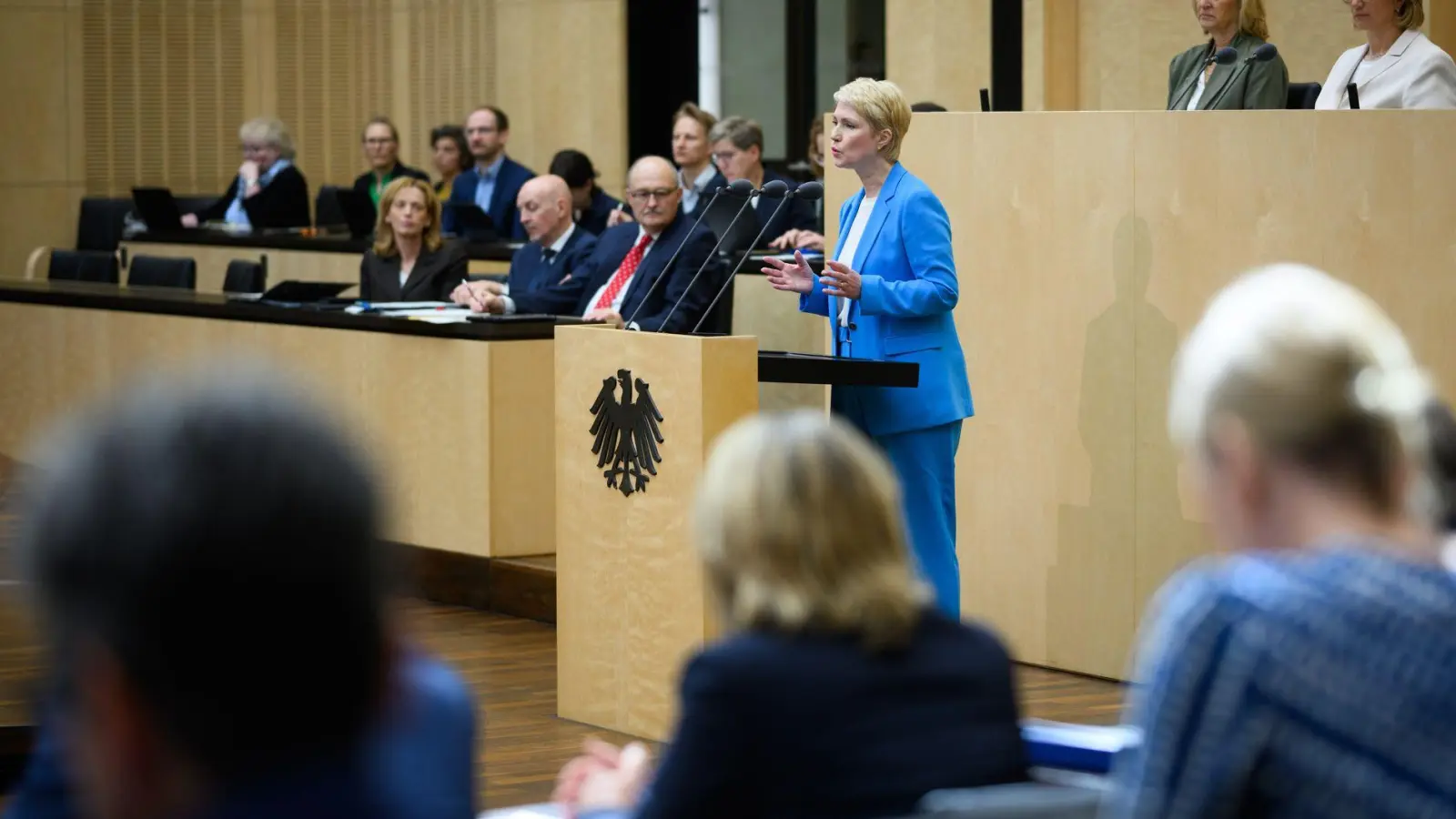 Mecklenburg-Vorpommerns Ministerpräsidentin Schwesig (SPD) fordert im Bundesrat Rentenstabilität. (Foto: Bernd von Jutrczenka/dpa)